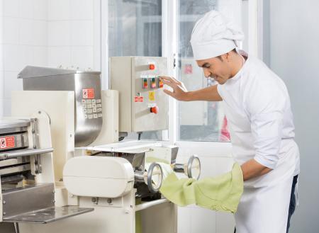 Was ist eine Teigausrollmaschine?